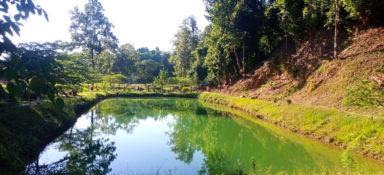 तिन दोभानेको तलाउ